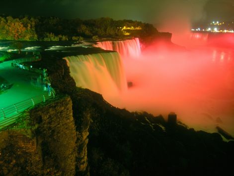 niagara-falls-at-night.jpg